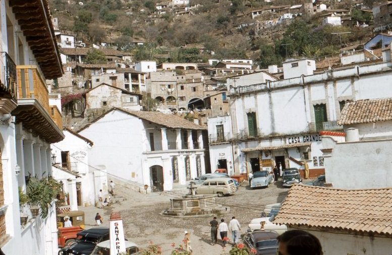 Plazuela de San Juan. Taxco, 1957