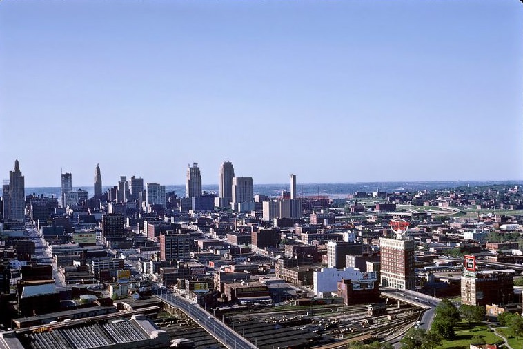 Kansas City looking north from the Liberty Memorial, May 1964