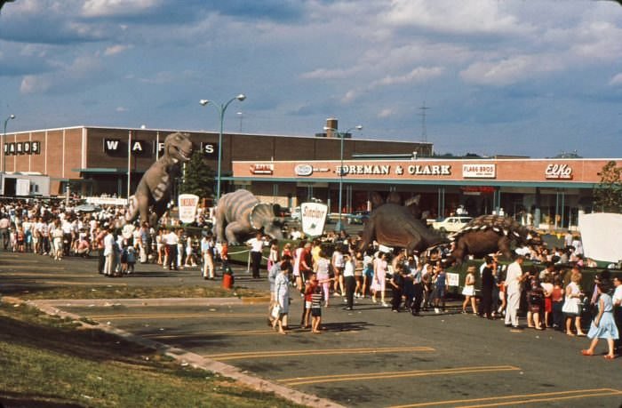 Sinclair's dinosaur sculptures on tour in 1966.