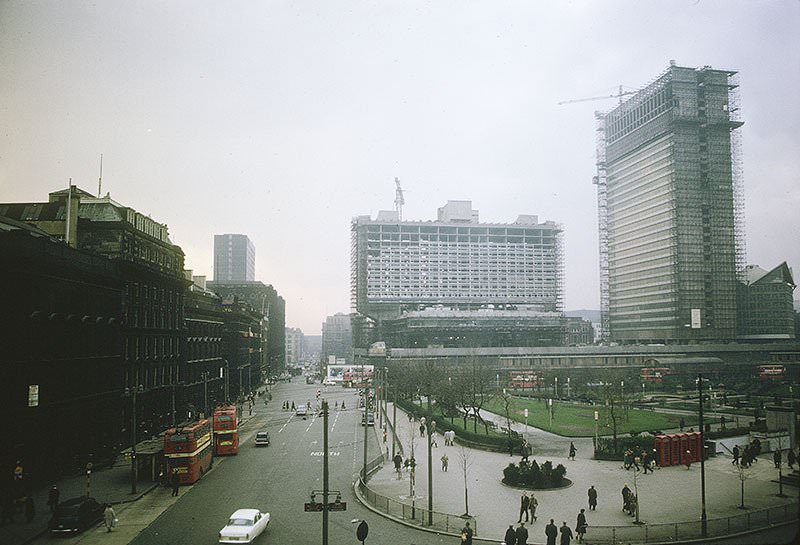Piccadilly Gardens in early 1964.
