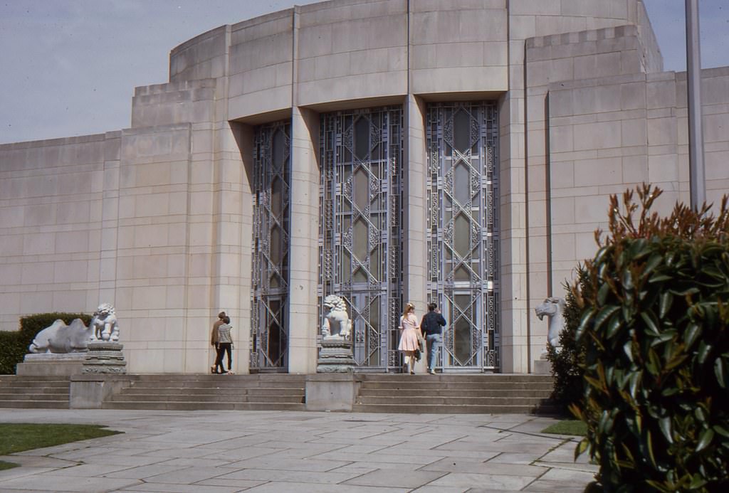 Seattle art museum, May 1968