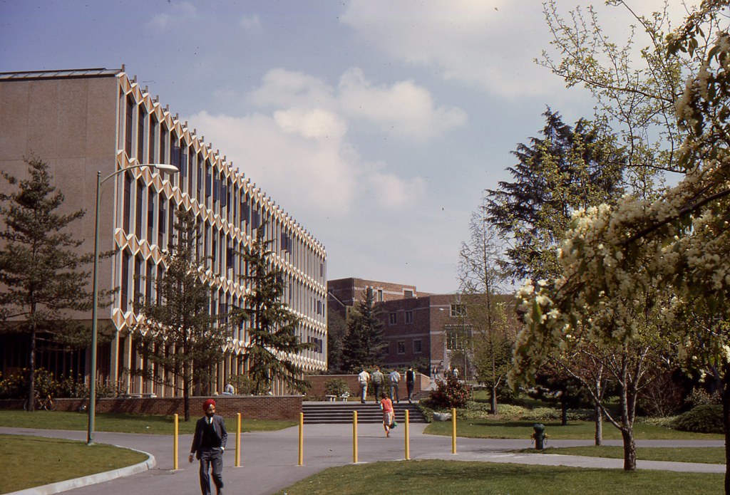 UW Quadrangle Eng & Hub, May 1967