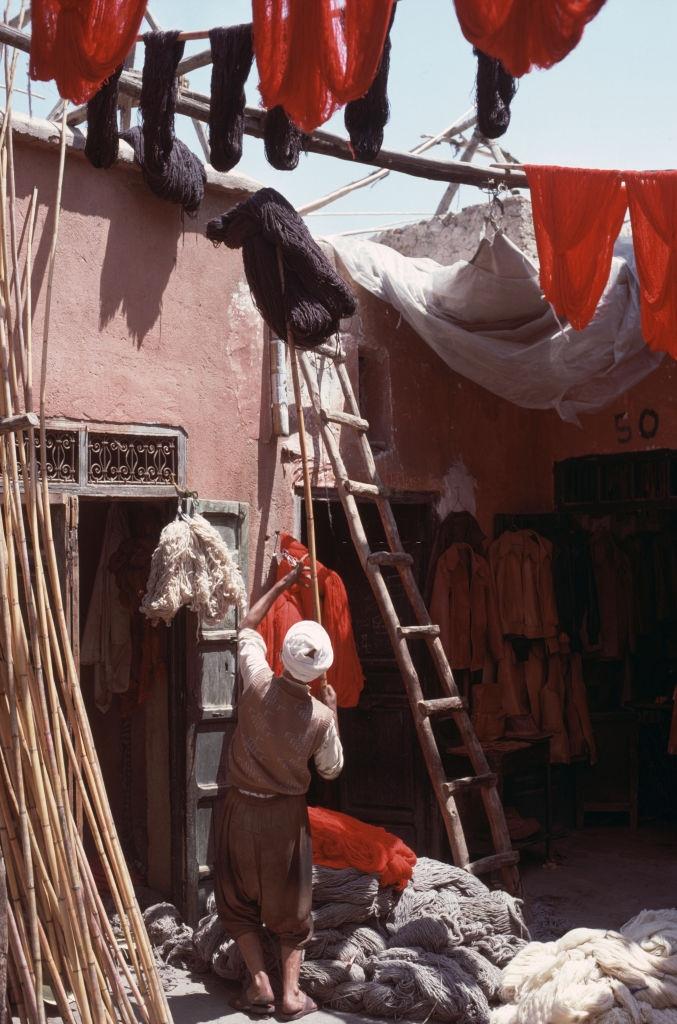 Souk des dyers in Marrakech, in June 1977, Morocco.
