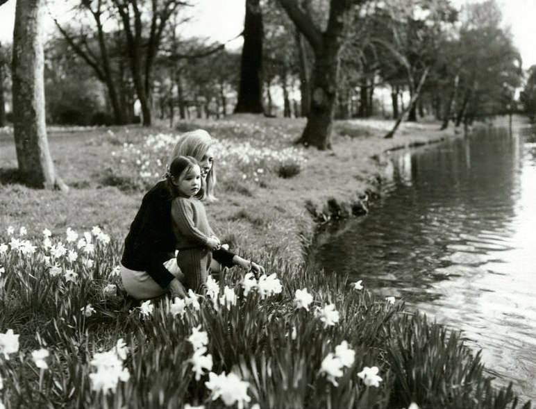 Fabulous Vintage Photos of New Zealand in the 1970s Offer a Glimpse into Everyday Life