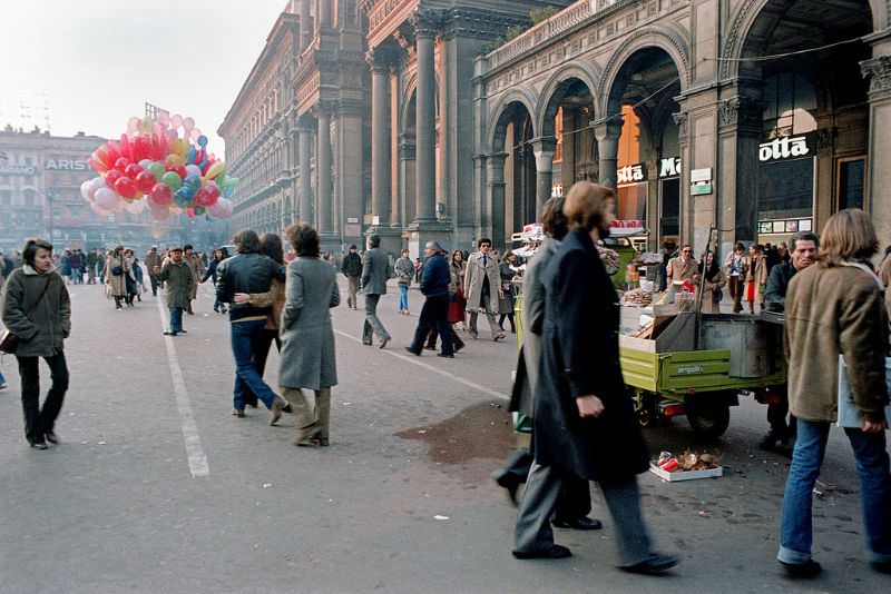 Piazza del Duomo, Milan, 1980