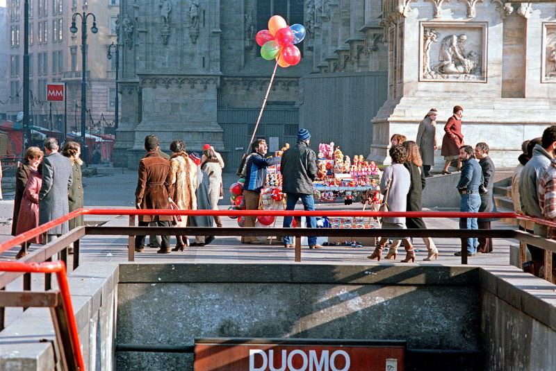 Piazza del Duomo, Milan, 1980