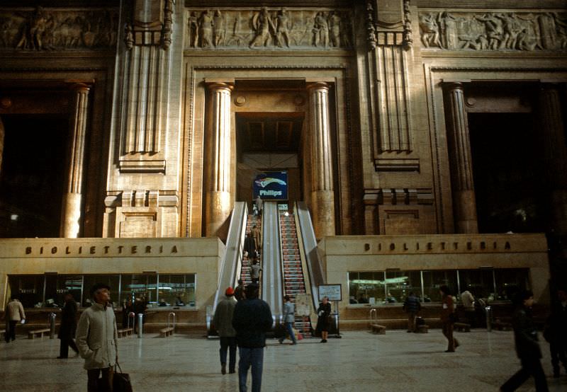 Stazione Centrale, Milan, 1983