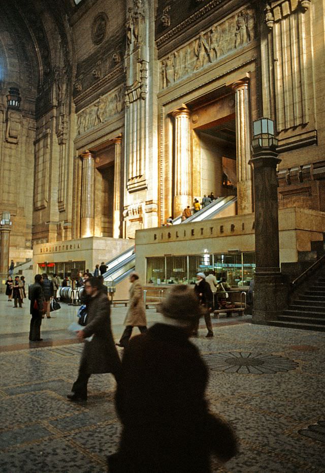 Stazione Centrale, Milan, 1983