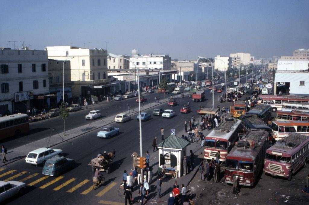 Traffic on an avenue in Casablanca, January 1980.