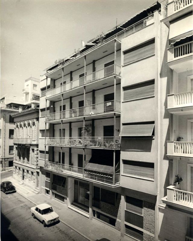 Papazisis Architect, Deinokratous street, Athens