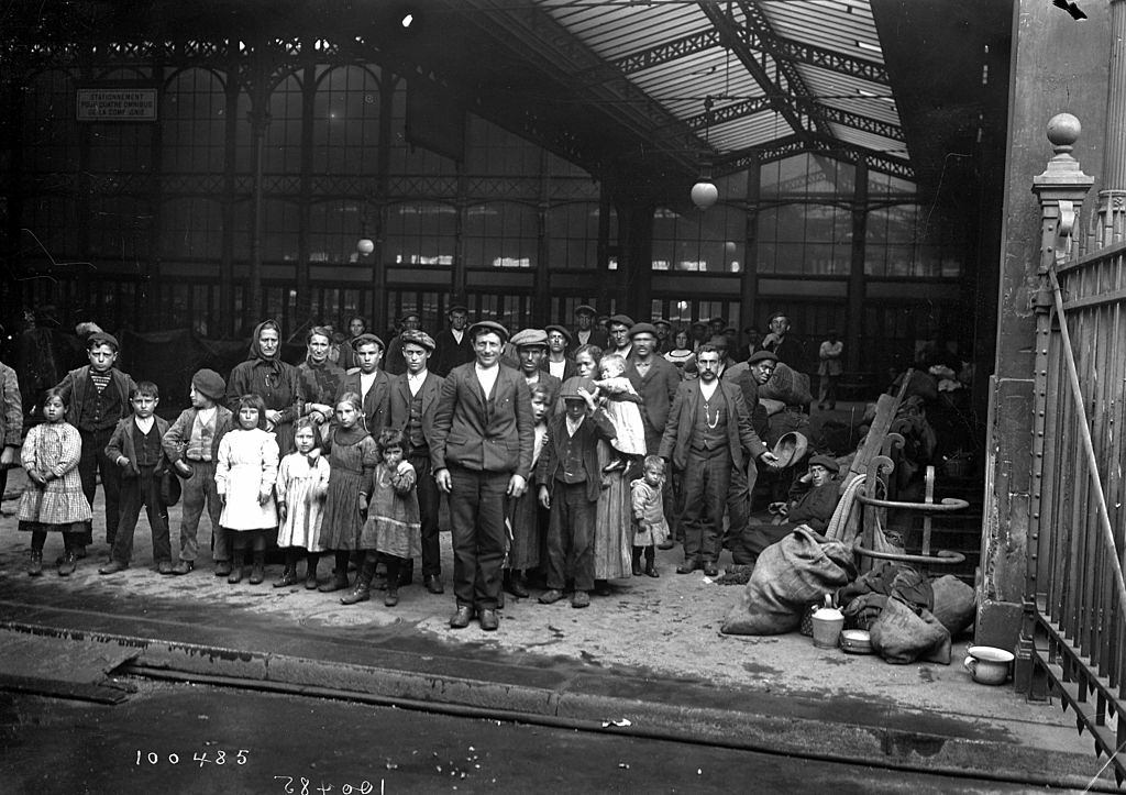 Belgian refugees in Paris, 1914.