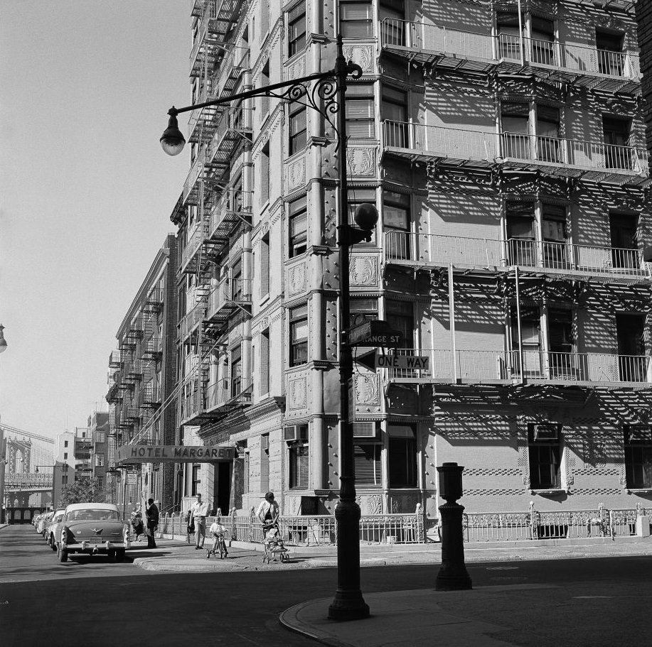 Hotel Margaret in Brooklyn Heights in Orage Street, March 1958.