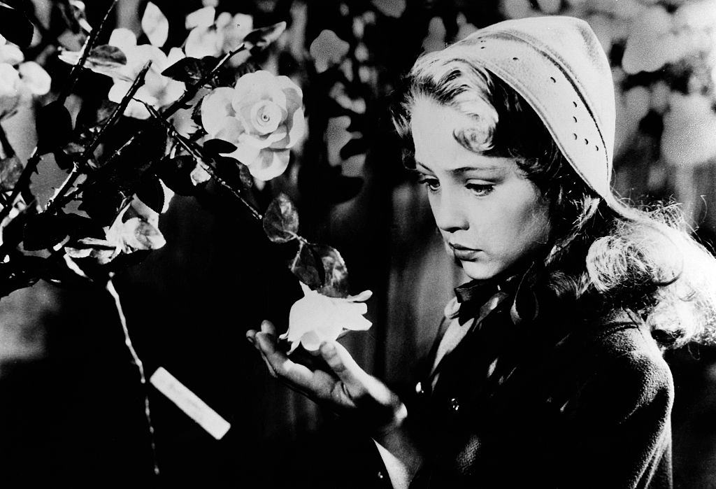 Christine Kaufmann in scene from the movie 'Rosen-Resli', 1954.