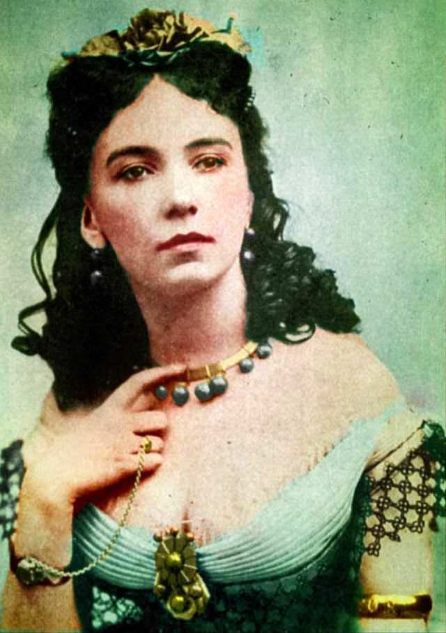 One of the most famous and extravagant courtesans of Paris, with a string of aristocratic and royal lover, Cora Pearl photographed by André-Adolphe-Eugène Disdéri, 1854