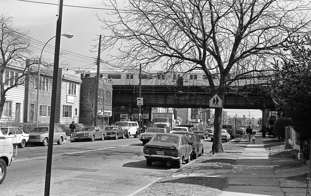 Subway tracks at the intersection of 108th Street and Roosevelt Avenue in Corona. Queens, New York, 1982.