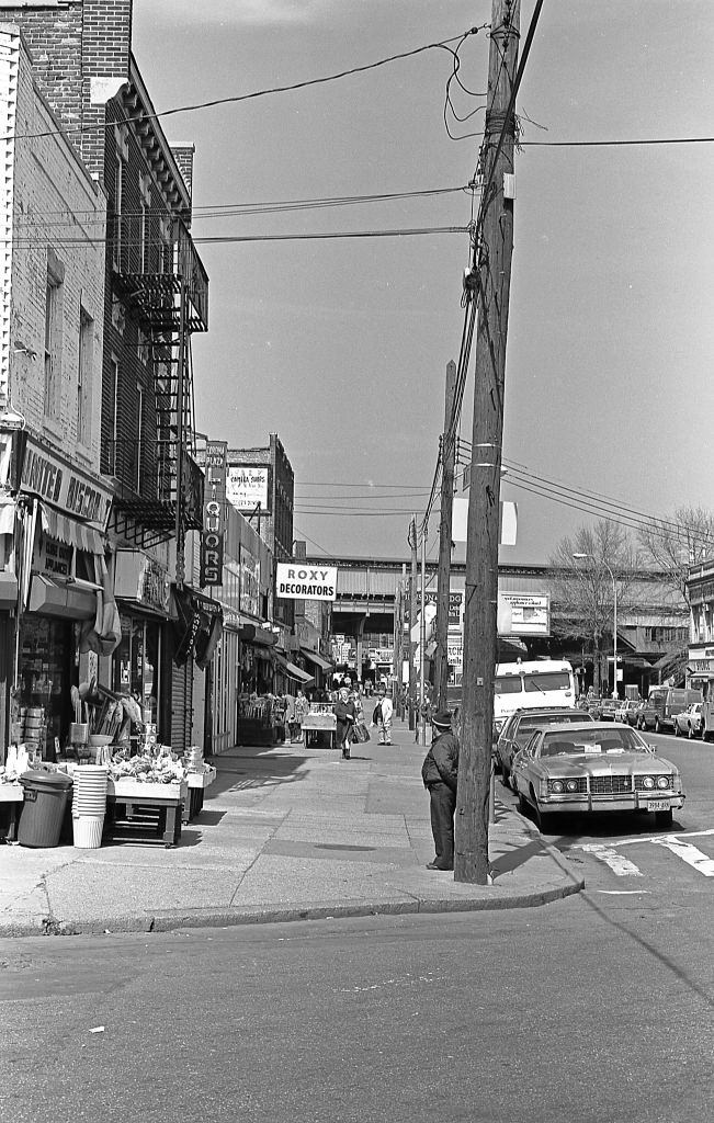Roosevelt Avenue, from the intersection of National and 103rd streets, Corona. Queens, New York, 1982.