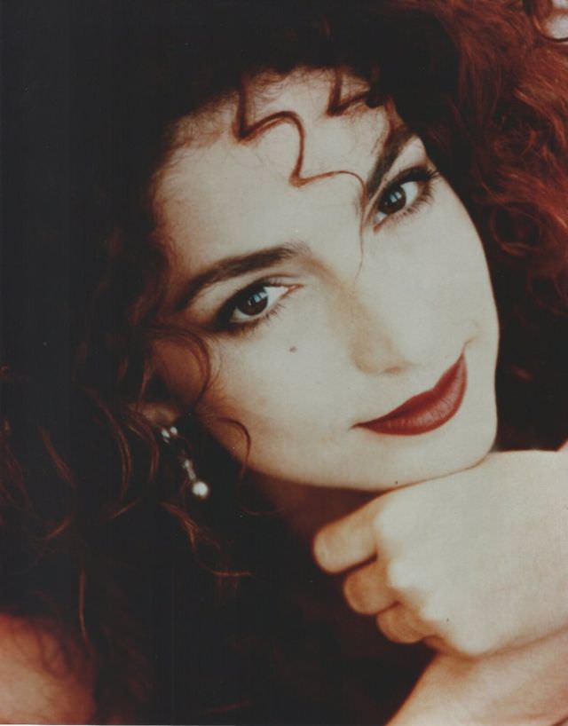 Beautiful Gloria Estefan, 1986.