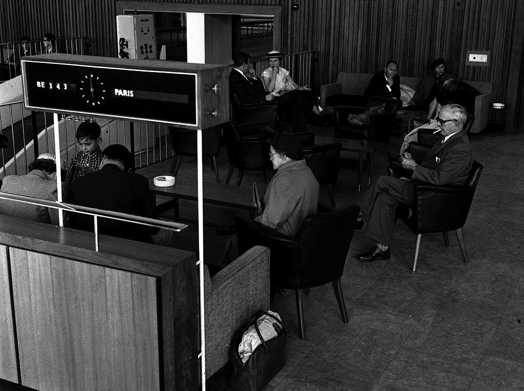 Channel 9 where passengers wait for the arrival of the air terminal, 1955.