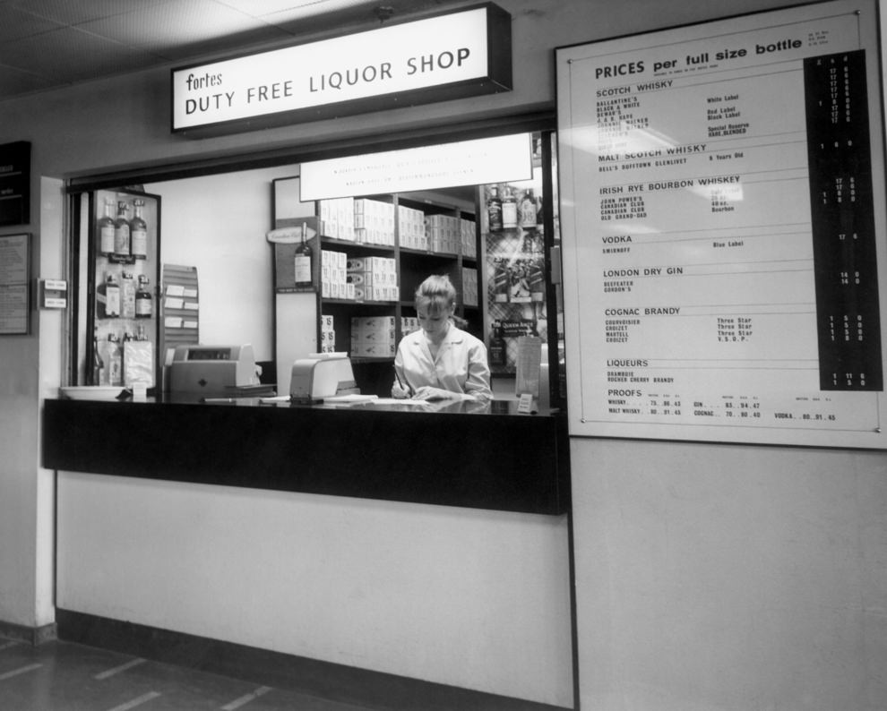 Fortes Duty Free shop, 1950s.