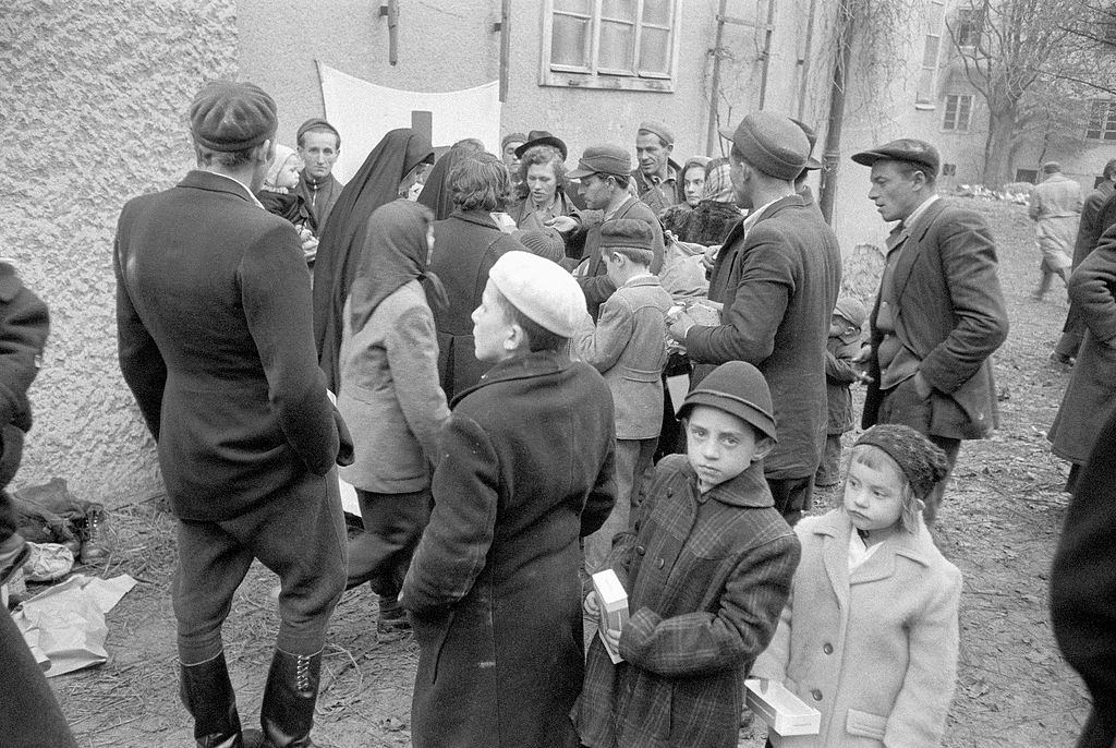 Hungarian refugees in a refugee camp, 1956.