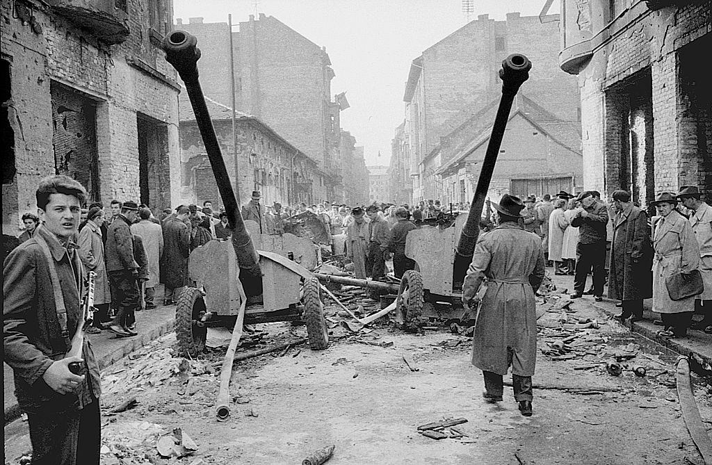 Rebels and mortars on the street during the riots. Budapest, October 29, 1956.