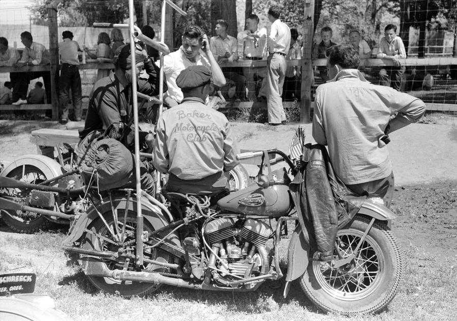 Motorcycle riders, after the parade, before putting on a demonstration.