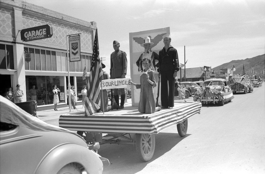 "He's Our Uncle", one of many patriotic themed floats in Vale's Fourth of July parade.