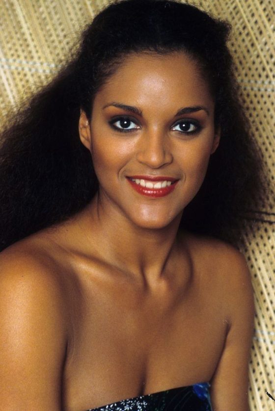 Jayne Kennedy poses for a portrait in circa 1982. 