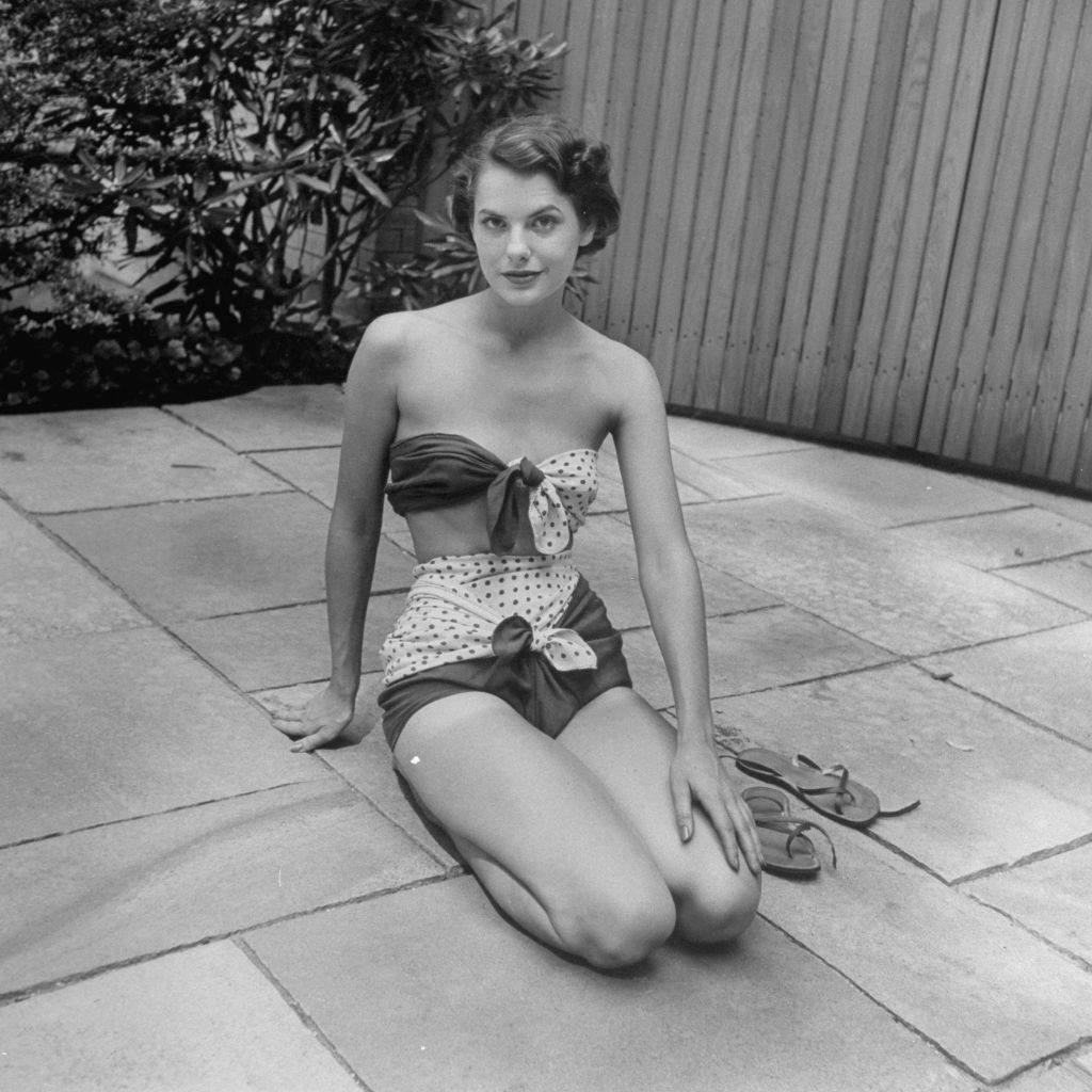 Jean Patchett in a bathing suit, 1949.