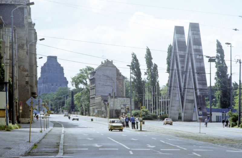Battle Monument, 1984