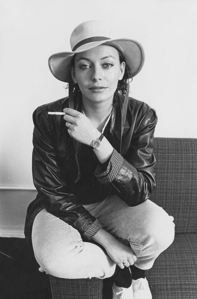 Lesley Anne Down smoking a cigarette, October 1980.