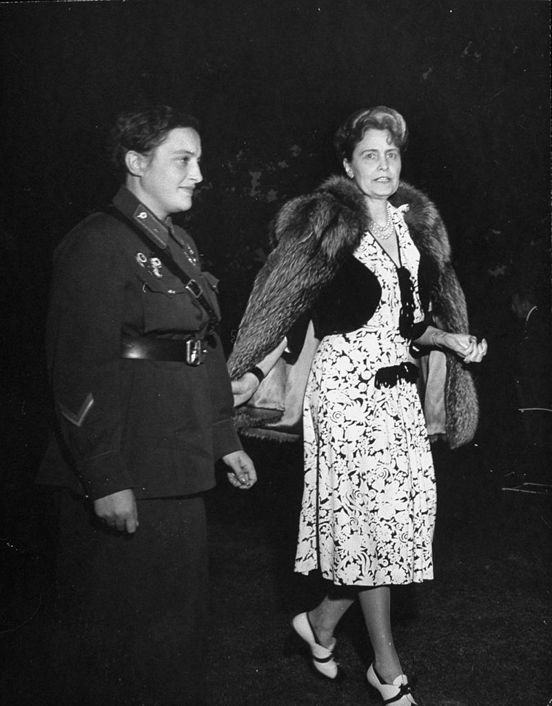 Lyudmila Pavlichenko with Merriweather Post (Mrs. Joseph E. Davies) at a party given by former Ambassador to the Soviet Union, Joseph E. Davies.