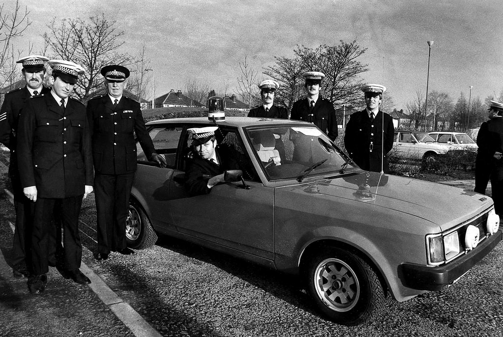 Greater Manchester Police officers with the Sunbeam-Talbot, 1980
