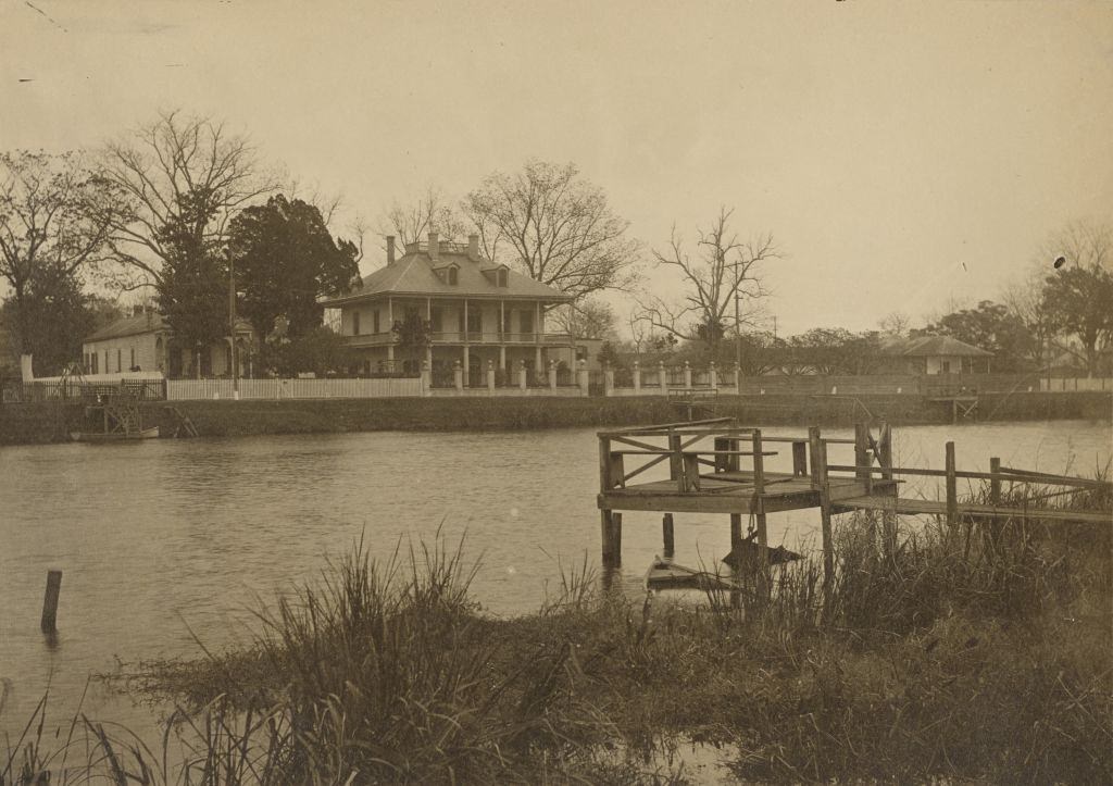 Plantation House, New Orleans, 1899.
