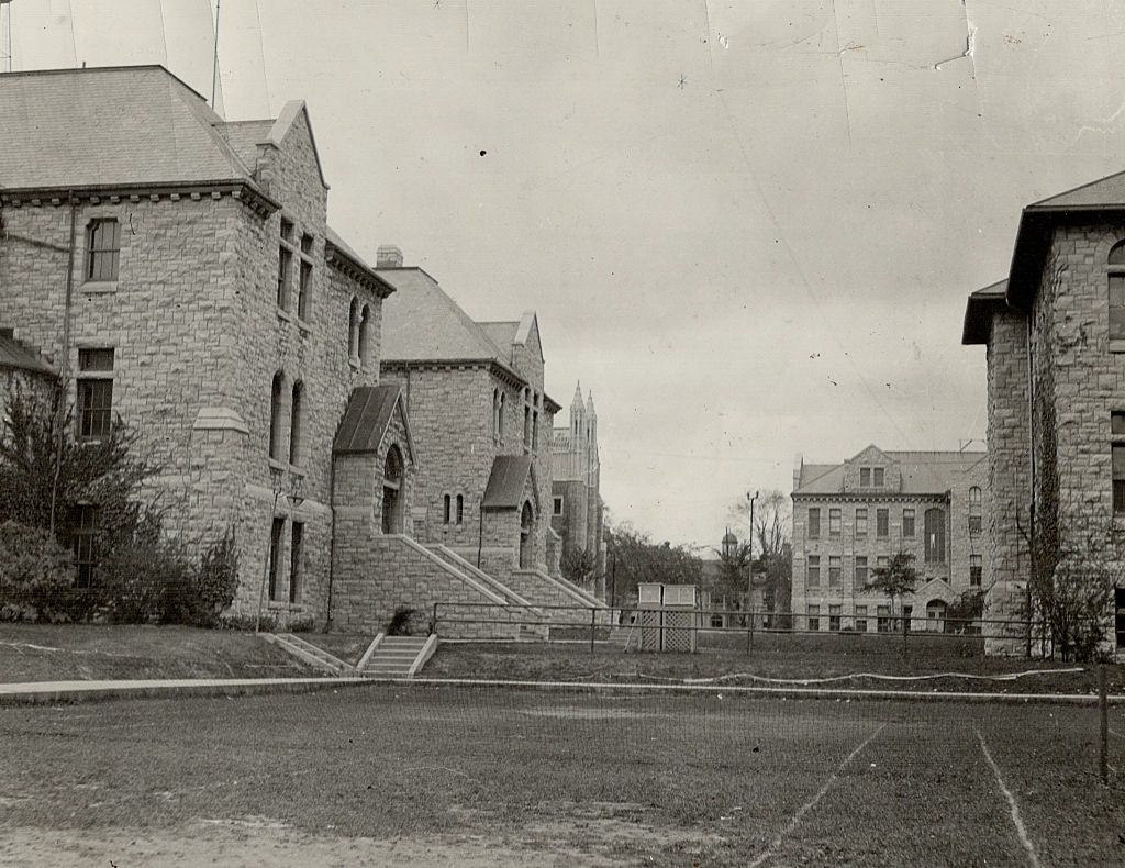 Queen's University in Kingston, 1899