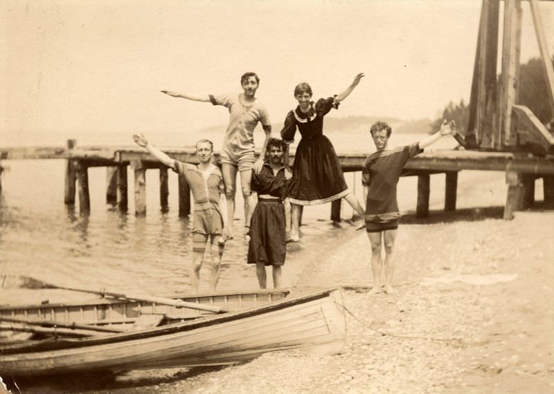 Menesetung Park in Goderich, Ontario, 1890s.