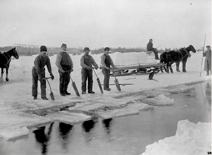 Icemen cutting blocks of ice from the Ottawa River near the Prince of Wales Br., 1890s