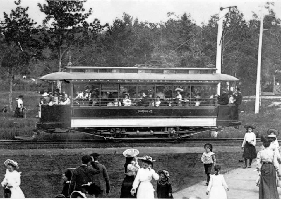 Ottawa Electric Railway streetcar in Britannia Park, 1890s