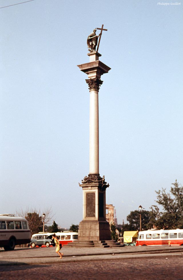 The column of Sigismund III, Zamkowy Square. Warsaw, July 1970