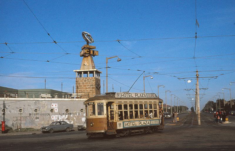 STCP 315, a 1930 Fumista type semi convertible 4 wheel car at Castelo do Queijo on service 17 from Batalha to Foz on 25 April 1977