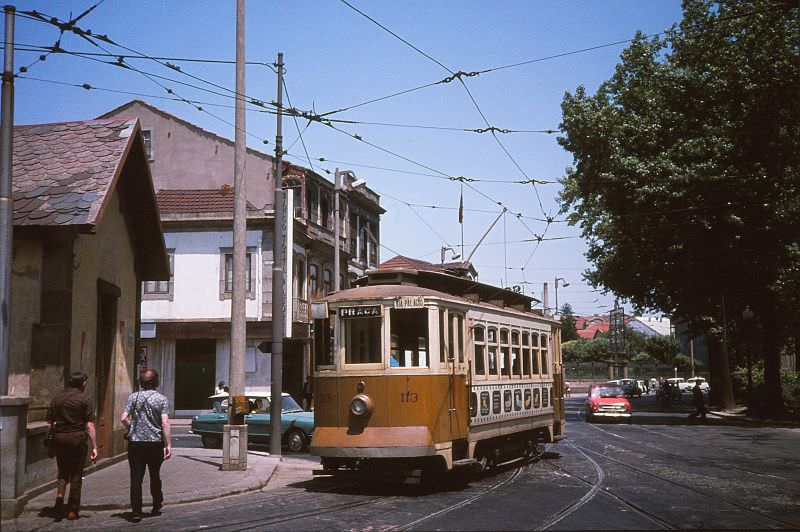 STCP 113, a 1908 locally built 4-wheel tram shunting at Boavista Depot on 11 June 1974
