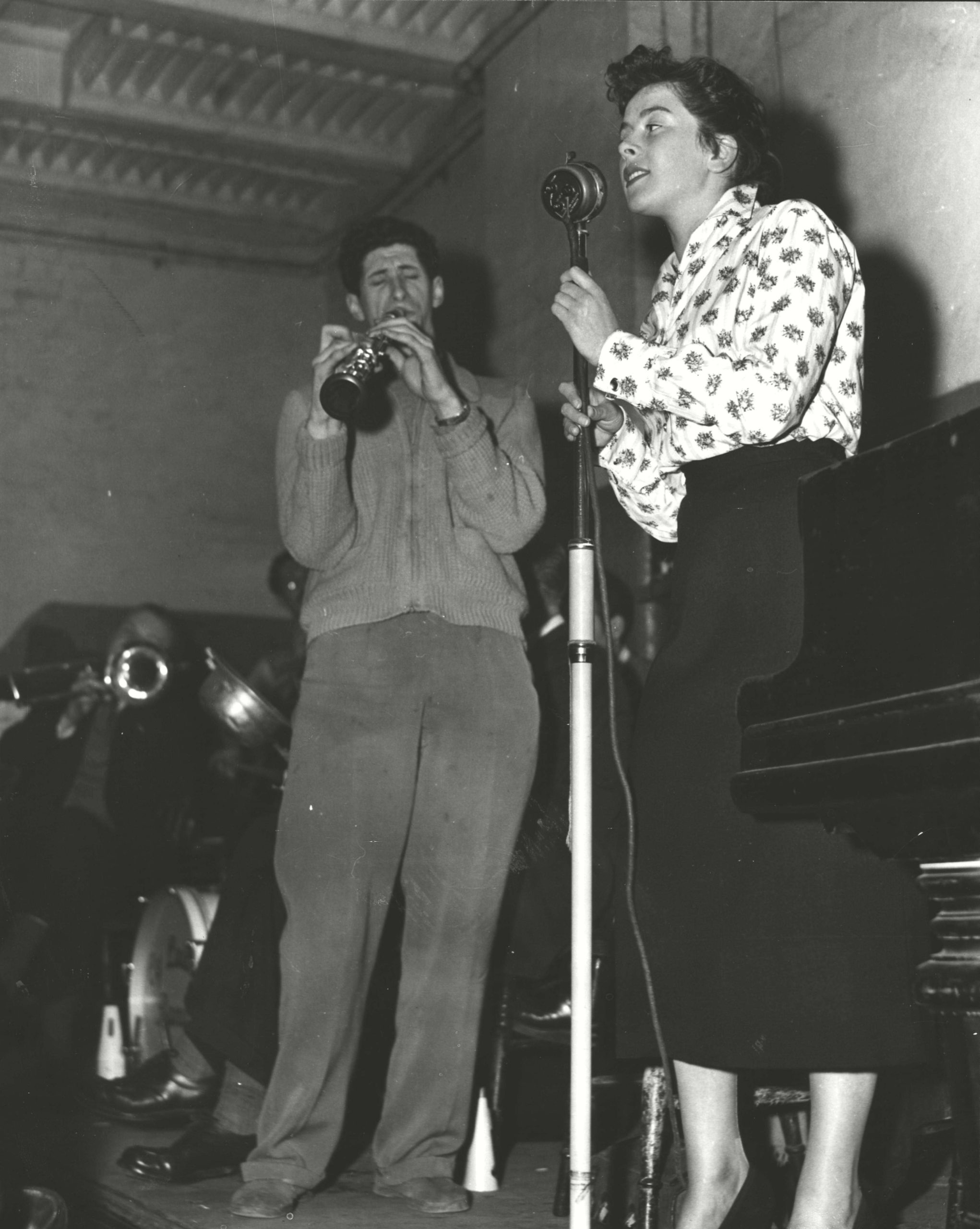 School Teacher Pam Heagren Singing At Cy Laurie’s A Soho Jazz Club, April 1956.