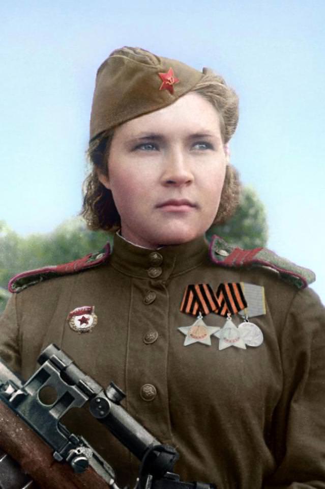Lyuba Makarova was one of the 800,000 women who served in Russia during WWII.