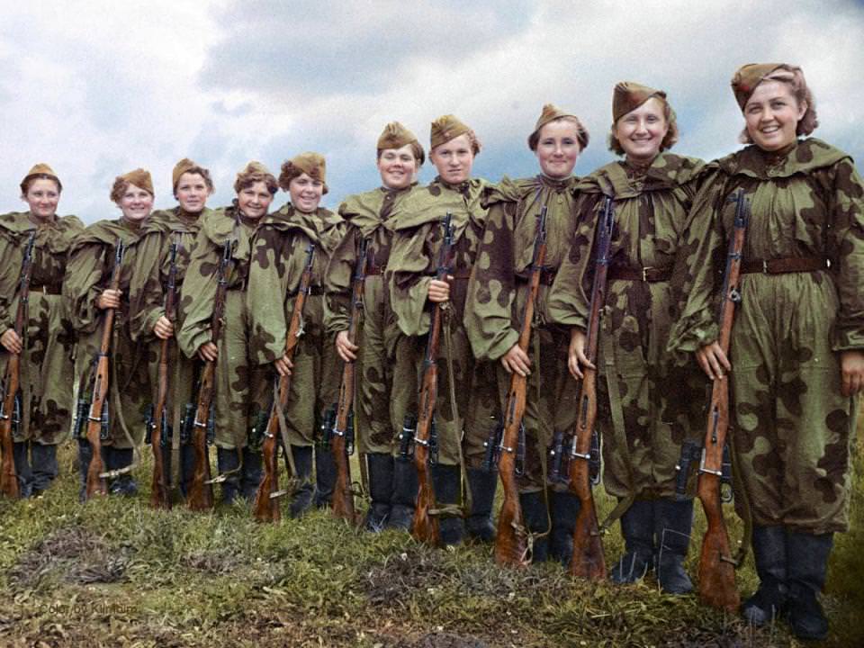 Women of the Central Women’s School of Sniper Training, 1943.