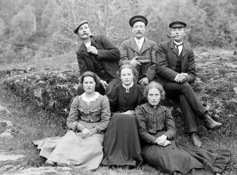 Group portrait of three men and three women.