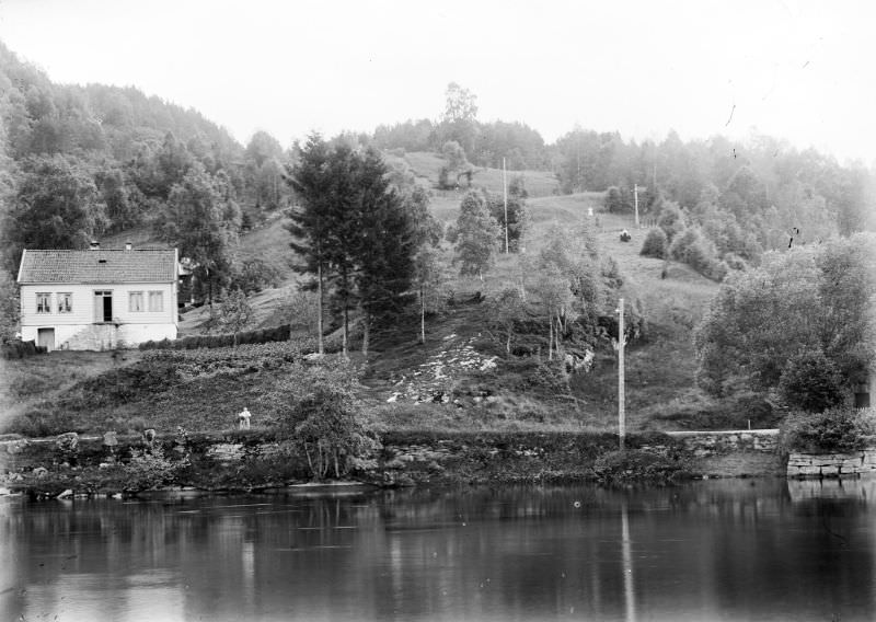 Kleivane, Ytre Hafstad, in Førde municipality