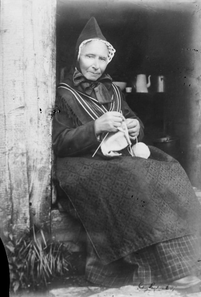 Portrait of a knitting woman