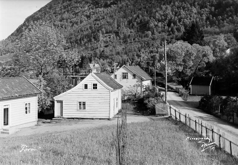 Teigen, Førde. The large white building in the background is Hafstad Hotel