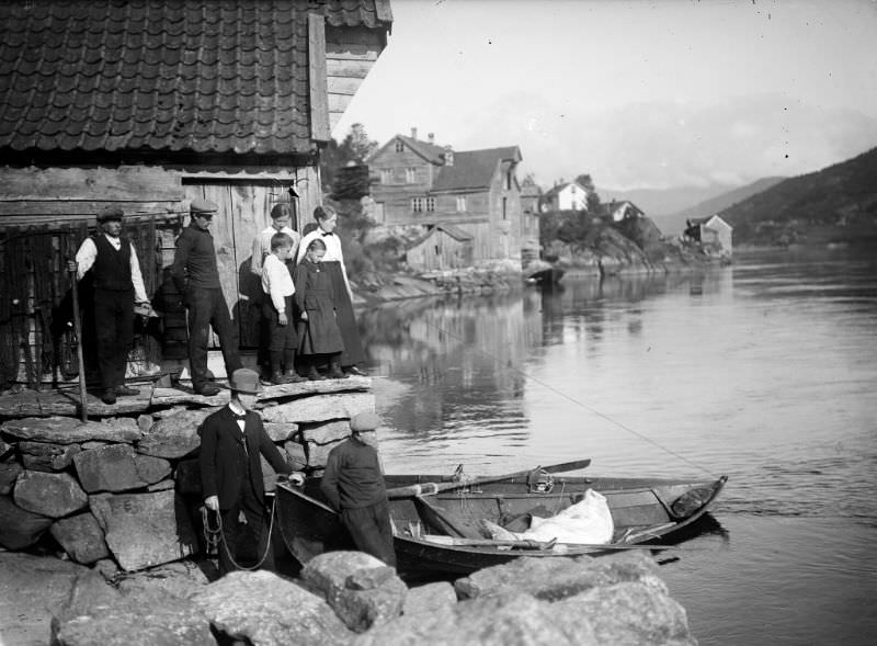 A halibut was caught close to Bjønnaholmen in the fjord Førdefjorden