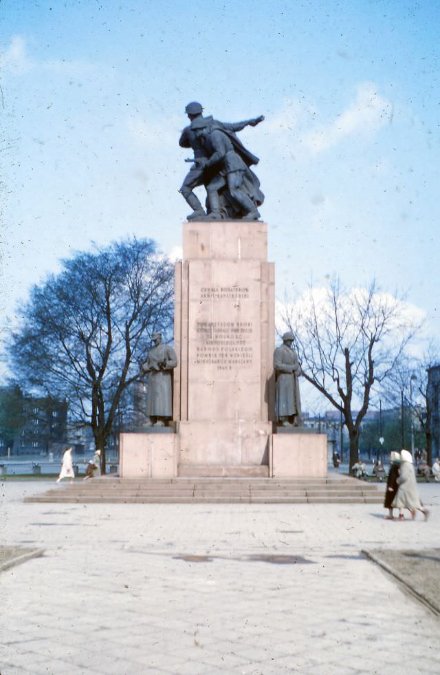 Pomnik Braterstwa Broni in Praga